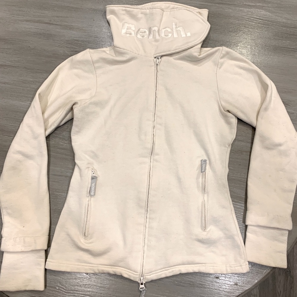 Bench sweater